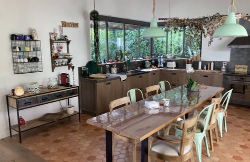 Saint-Georges-d'Orques Casa | Cerca de Montpellier Villa con piscina en el corazón del pueblo.