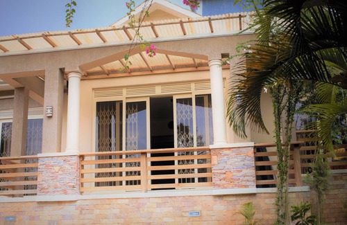 Kireka Casa | Near Namugongo Martyrs Memorial site, Naalya, and Ntinda.
