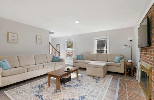 Southwest Raleigh Casa | Near NC State Campus & Downtown - The Maple Marvel