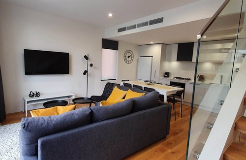 West Melbourne Casa | Near new 3 bedroom residence
