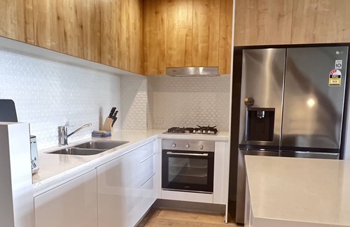 Robina Casa | Near New 4br Townhouse Next to Shopping Mall