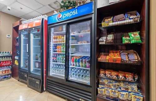Carteret Apartamento | Near NYC - Cozy King Suite Prime Location Premium Comfort