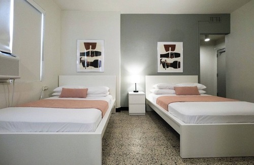 Miramar Apartamento | Near Old San Juan & La Placita | For Family & Friends | Mini Fridge