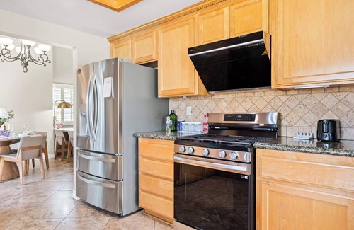 Rancho Cucamonga Casa | Near ONT Spacious 4BR Family Retreat Safe Area