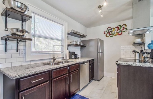Lincoln Terrace Apartamento | Artist’s Apartment-near OU Med, Bricktown, Arena