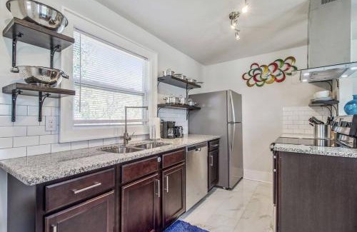 Lincoln Terrace Apartamento | Near OU Medical Bricktown an Artist Apartment