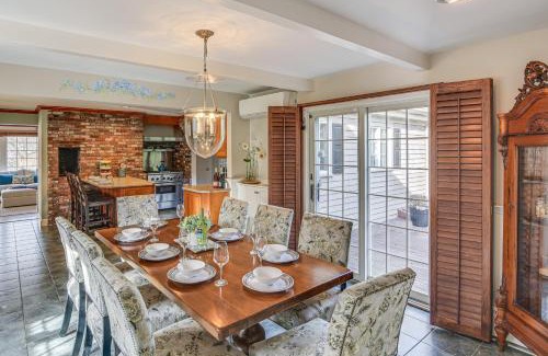 Teaticket Casa | Near Parks and Dining Expansive Falmouth Retreat!