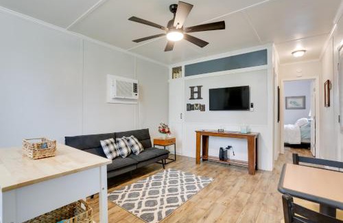 Winnie Casa | Near Parks and Lakes Pet-Friendly Winnie Cottage