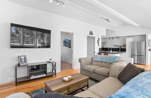Indian Hills Casa | Near Red Rocks w/ Hot Tub, Fire Pit & Views