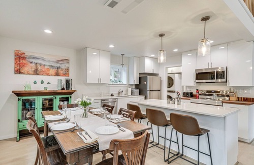 Longview Heights Cabaña | Near Rivers & Boating: Home w/ Hot Tub in Longview