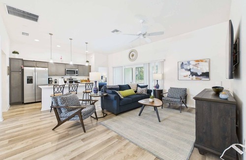 Okahumpka Casa | Near Sawgrass Grove in The Village of Newell