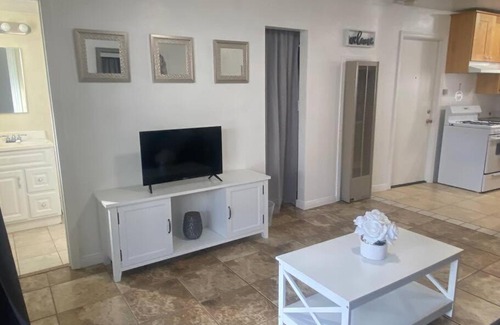 Rolando Village Casa | Near SDSU! Cozy Studio Suite with Private Patio