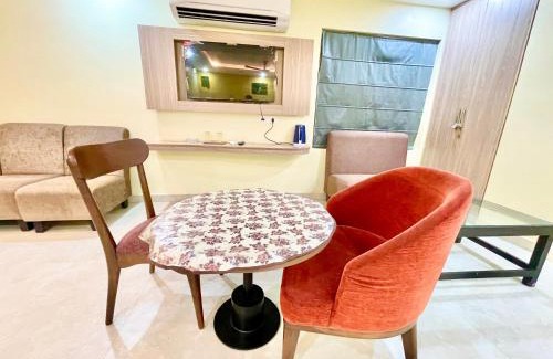 Haridwar Hotel | Near Sea Beach HOTEL RB-INN ! Puri,Near Jagannath Temple- Fully Air conditioned Rooms ,Wifi,- Lift and Restaurant, Parking Facilities - A Top Rated Hotel IN PURI
