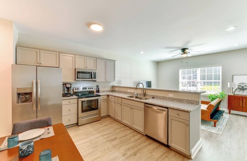Dallas Apartamento | Near Shopping & Dining: Pet-Friendly Dallas Apt!