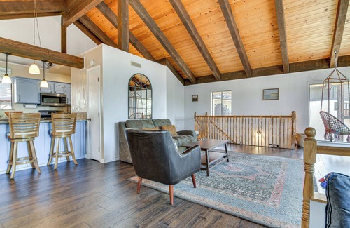 Tahoe Tyrol Cabina | Near Skiing & Beach Access: South Lake Tahoe Cabin