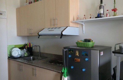 Cagayan de Oro Condominio | ¡Cerca de SM City, hogareño con WIFI rápido y TV INTELIGENTE!