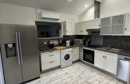 Grayan-Et-L'Hopital Casa | Near soulac/mer, house for 6 people, private indoor heated pool