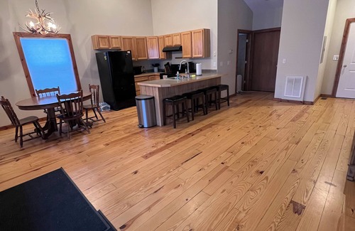 Cascade Casa | Near Stickney Creek boat launch-2 bedroom, 2 full bath house with private pond.