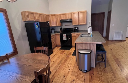 Cascade Casa | Near Stickney Creek boat launch-2 bedroom, 2 full bath house with private pond.