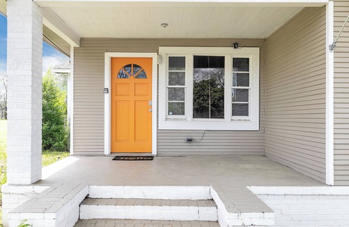 Avondale Casa | Near the Airport East Lake Craftsman