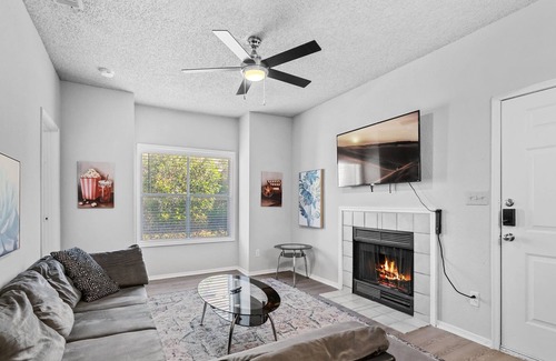 Milwood Apartamento | Near the Domain | 2 BR Open Terrace | Pool