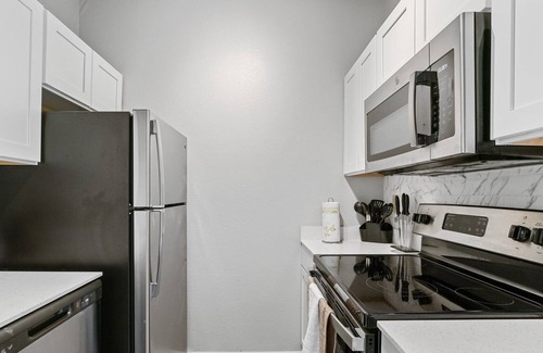 Milwood Apartamento | Near the Domain | 2 BR Open Terrace | Pool