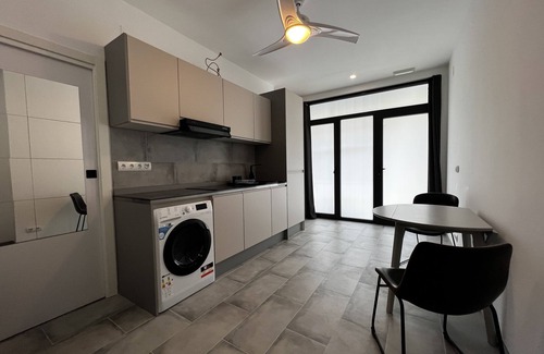 Poblats Maritims Apartamento | Near the port, 10min to the city beach 20min nude beach