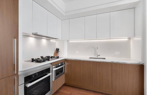 Hell's Kitchen Apartamento | near Times Square 1 BR | Perfect 4 Healthcare