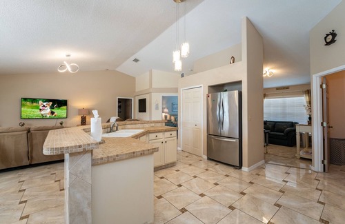 Sunridge Woods Casa | Near to Disney/ Large Yard/ Private pool/ Quiet Community