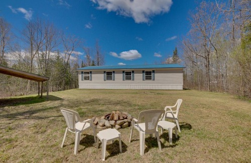 Albion Casa | Near Waterville Cozy Midcoast Vacation Rental!