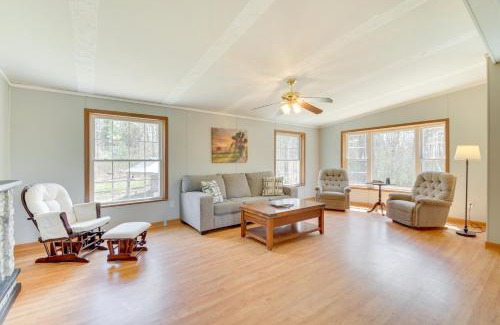 Albion Casa | Near Waterville Cozy Midcoast Vacation Rental!