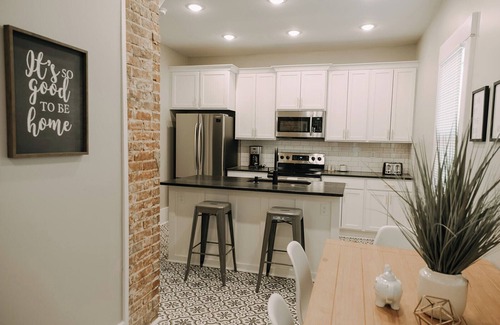 College Hill Casa | Nearby Wichita's Best! In Home W&D + Fenced Yard.