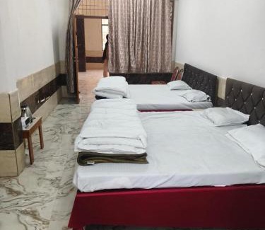Naini Casa | Nearest Khumbmela Hotel For Family
