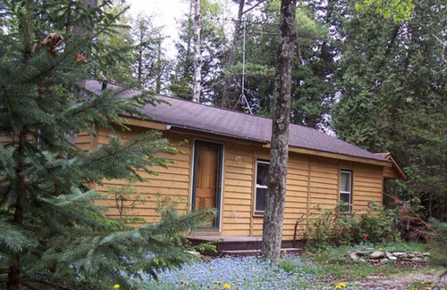 Jacksonport Cabina | Neat Cottage Getaway en el lago Michigan Rugged Shore = relajar-romántico-restaurar-ah
