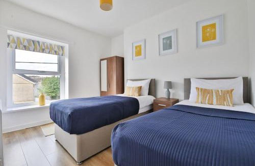 Seven Sisters Casa | Neath Valley – Family Haven near Waterfalls
