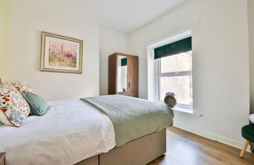 Seven Sisters Casa | Neath Valley – Family Haven near Waterfalls