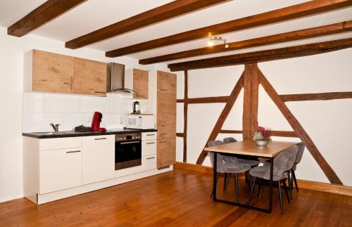 Neuenstein Apartamento | Neben der Kirche