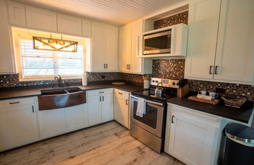 Russellville Cabina | Nebo’s Foot, Hike&Bike Cabin Escape at Mt. Nebo