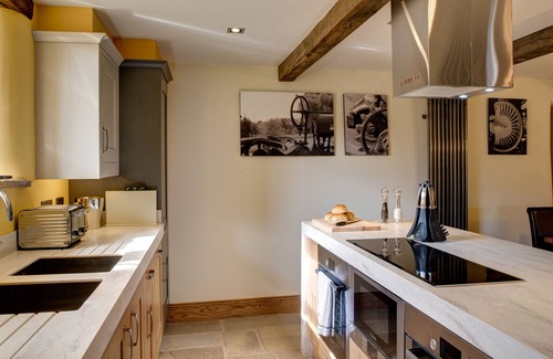 Fremington Casa | NEDDY HOUSE, pet friendly, character holiday cottage in Reeth