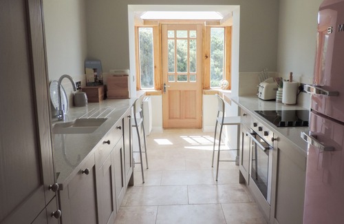 Totland Bay Cabaña | Needles Cottage, TOTLAND