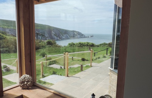 Totland Bay Cabaña | Needles Cottage, TOTLAND