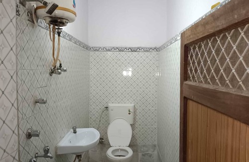 Amar Sagar Pol Casa | Neem Guest House By GRB