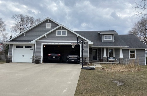 Neenah Casa | Neenah 5 bedroom Green Bay Draft 2024/EAA AirVenture