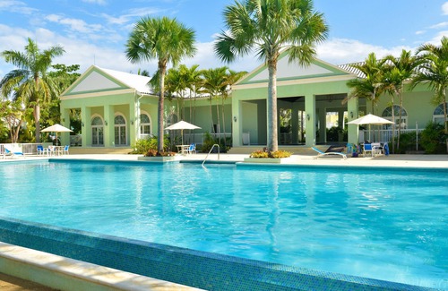 Orange Bay Casa | Negril Luxury Beach Home ubicado en Little Bay Country Club Negril. ¡Nuevo listado!