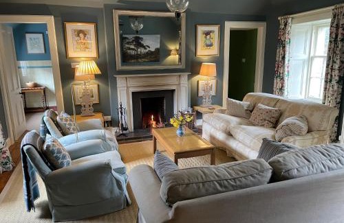 Peebles Casa | Neidpath Castle Cottage