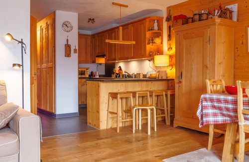 Champery Apartamento | Neige et Soleil by Interhome