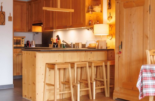 Champery Apartamento | Neige et Soleil by Interhome