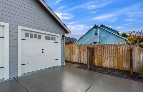 McKinleyville Casa | Neighborhood Hideaway
