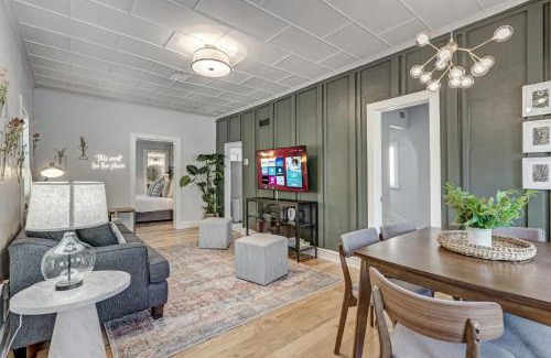 Central Colorado Springs Casa | Neighborly Heights - Downtown King BBQ Fire Pit