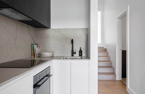 Drummoyne Apartamento | Neighbouring Sydney Harbour Retreats for 12 guests